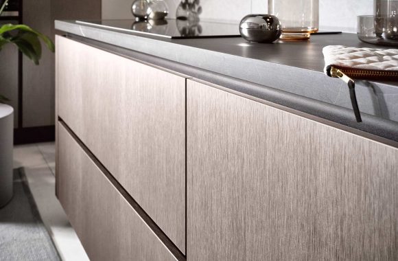 Küchentrends 2020 Häcker Metallic Optik und Haptik im Miele Center P & R